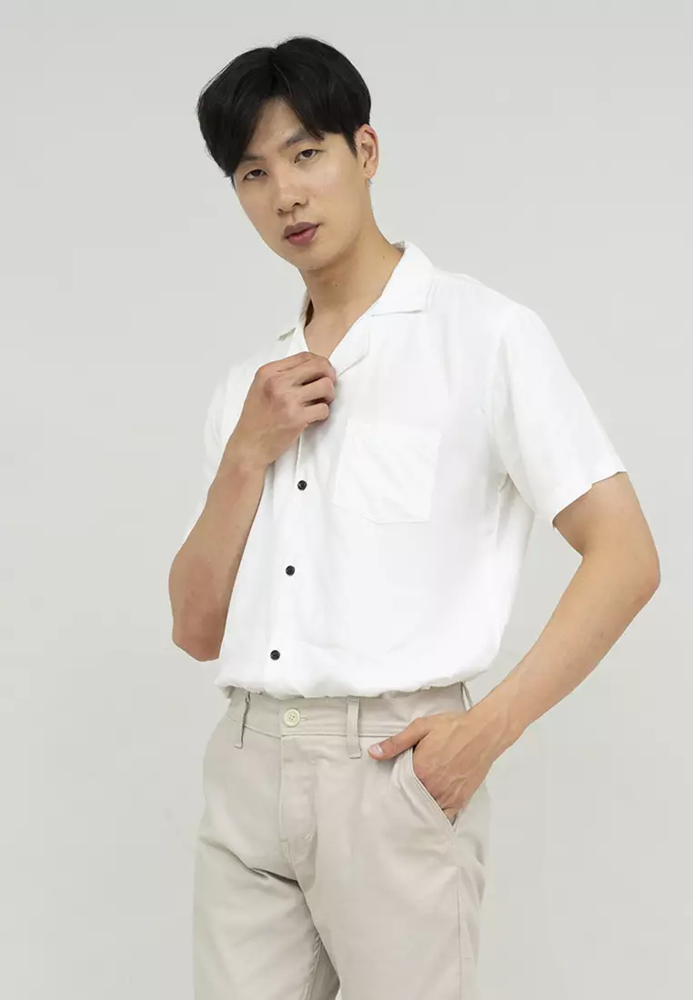 Kemeja bowling shirt pria lengan pendek putih houseofcuff