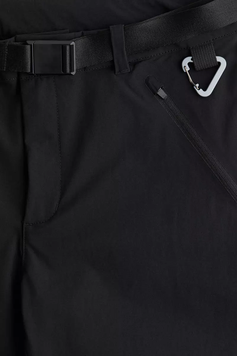 Water-repellent zip-off hiking trousers