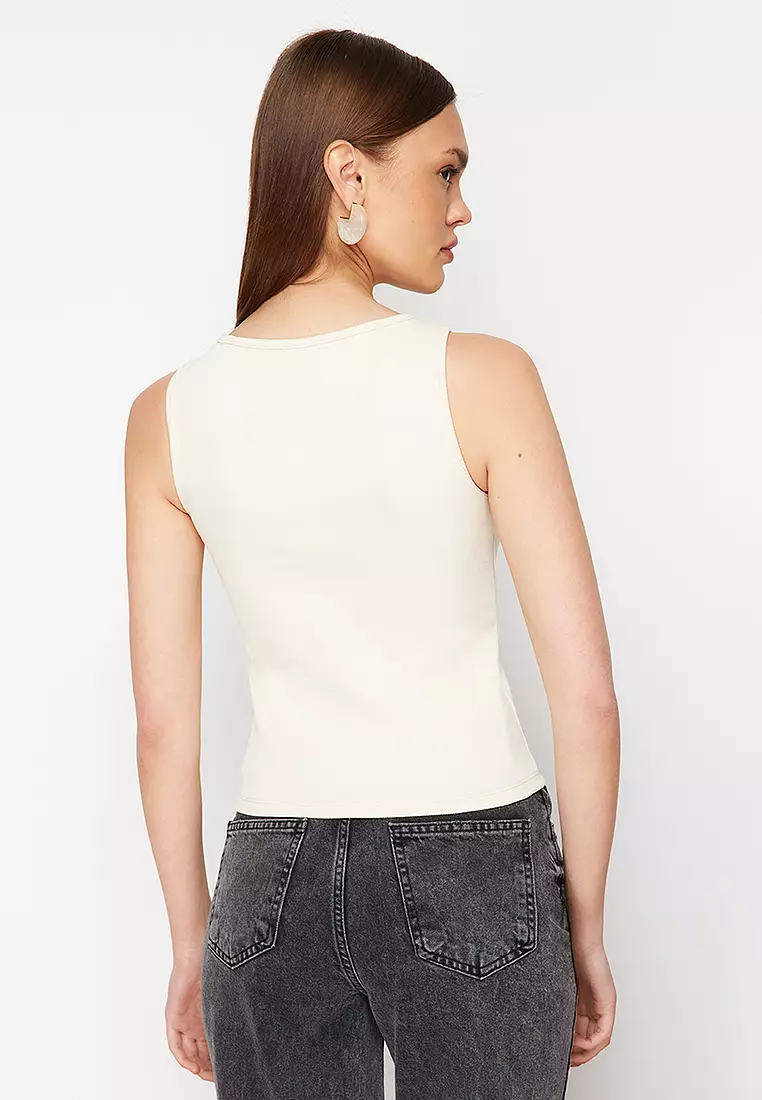 Buttoned Fitted Ribbed Flexible Knitted Top