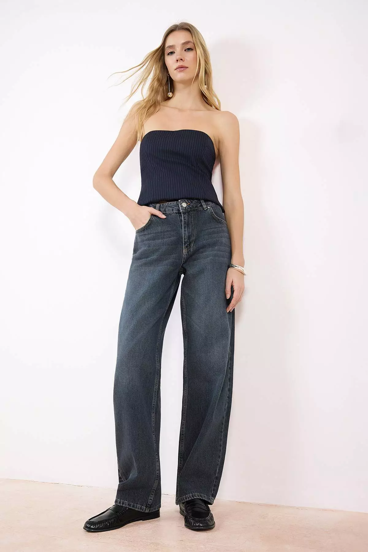 Dark Blue Premium Low-Rise Barrel Jeans Twoss25Je173