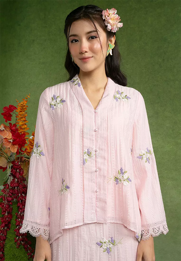 Iyana Handkerchief Kebaya Set