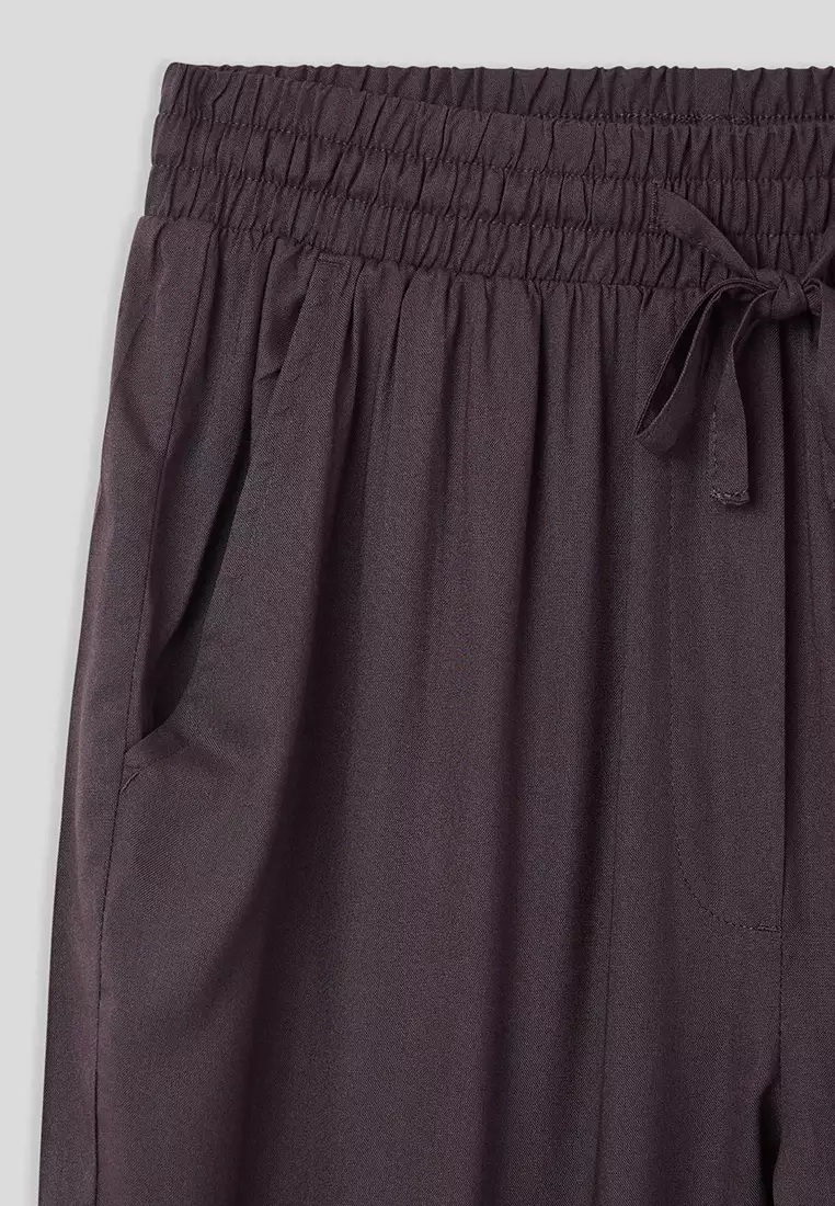 Woman Long Pants