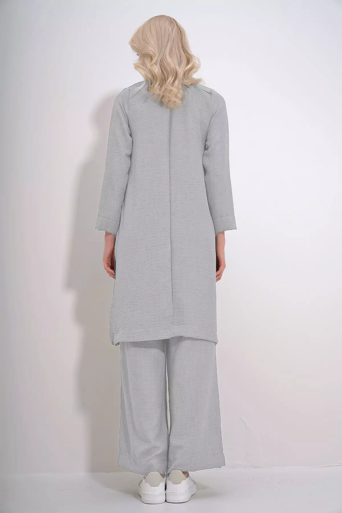 Women's Gray Crew Neck Side Slits and Cuffs Tunic and Palazzo Trousers Double Set