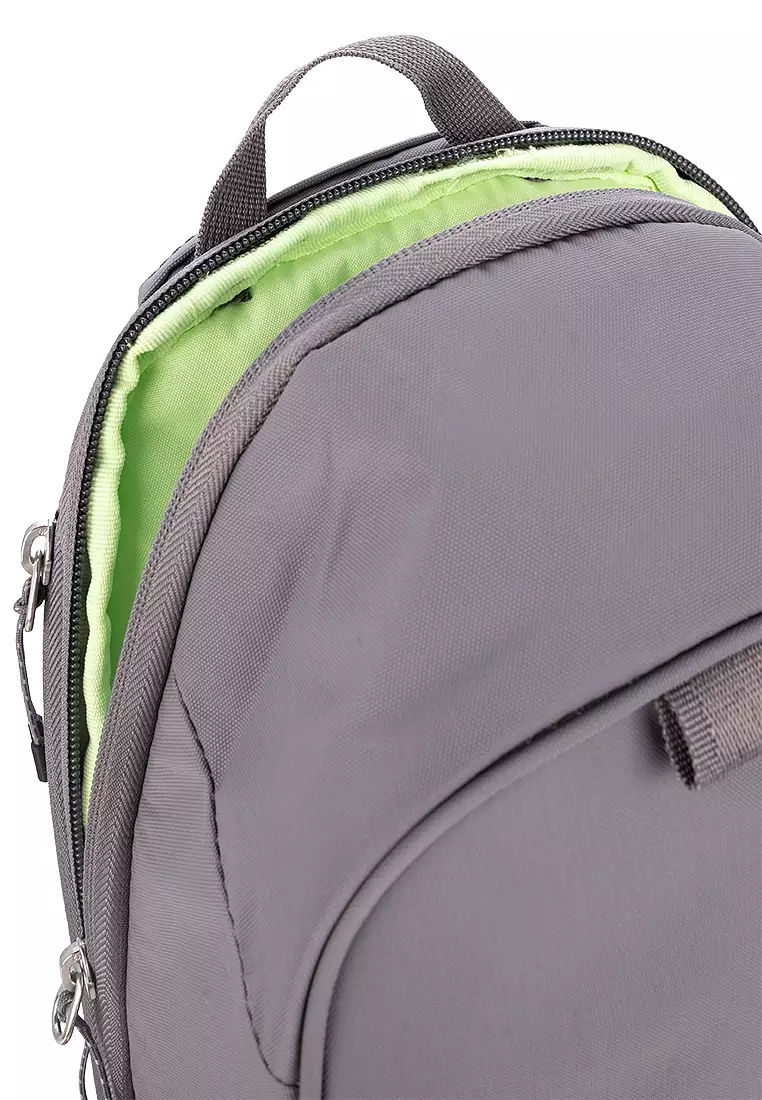 Nike Sportswear Commute