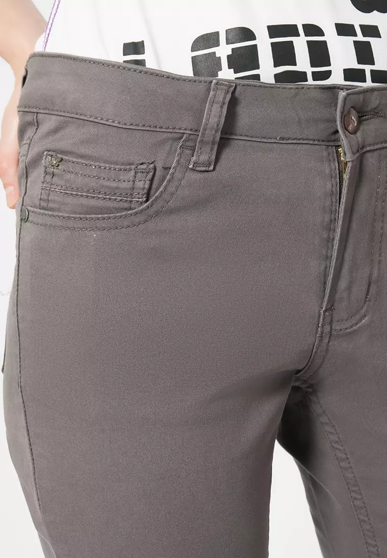 LGS Celana Wanita 7/8 Warna Abu Slim Fit LCR.118.661.150.C