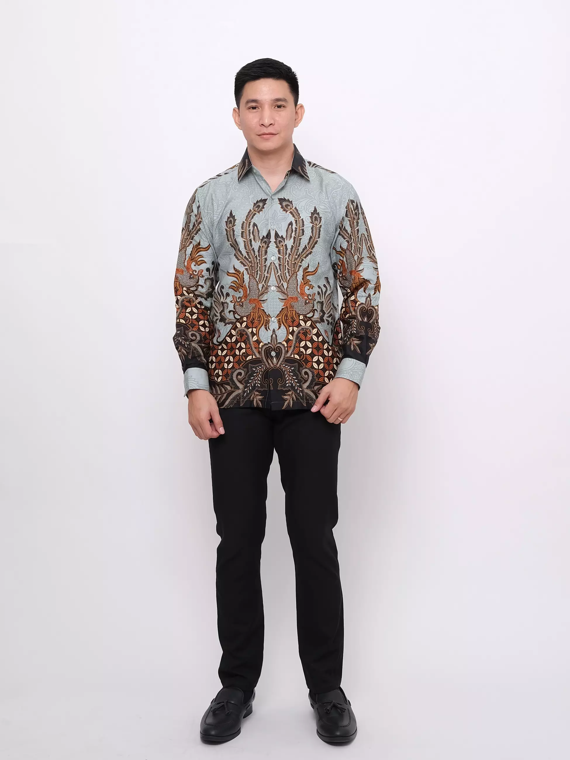 Andre Michel Kemeja Batik Lengan Panjang Hijau Muda 16734