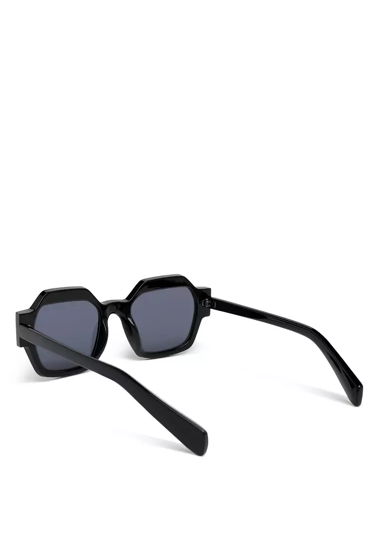 Bold Bevel Square Sunglasses in Black