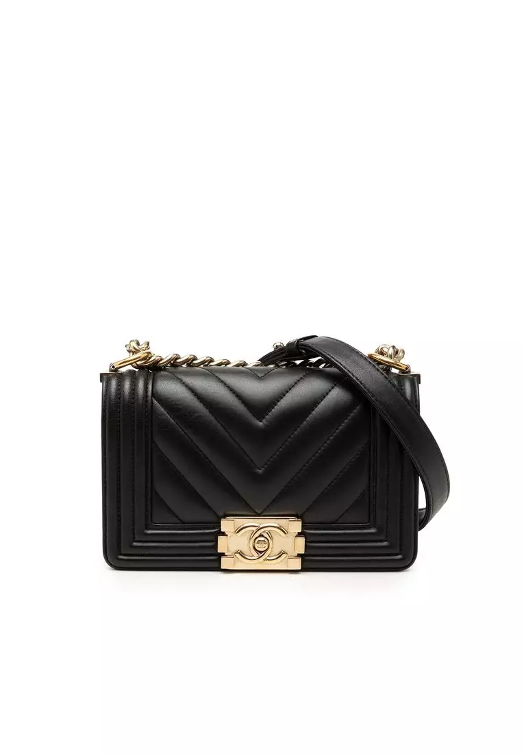 Pre-Loved Chanel Small Chevron Lambskin Boy Flap