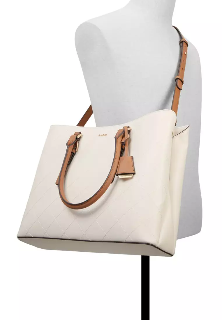 Tarandi Large Tote Bag