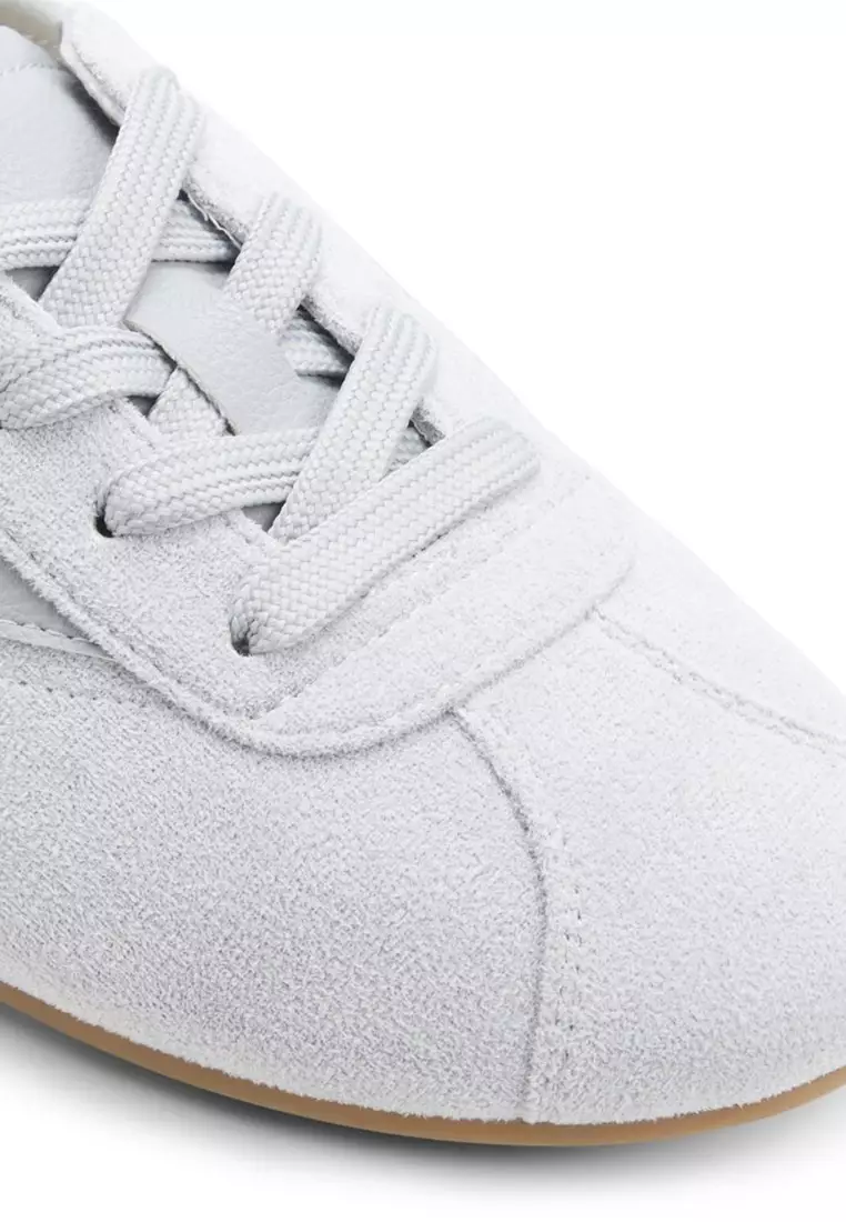Sofiya Sneakers