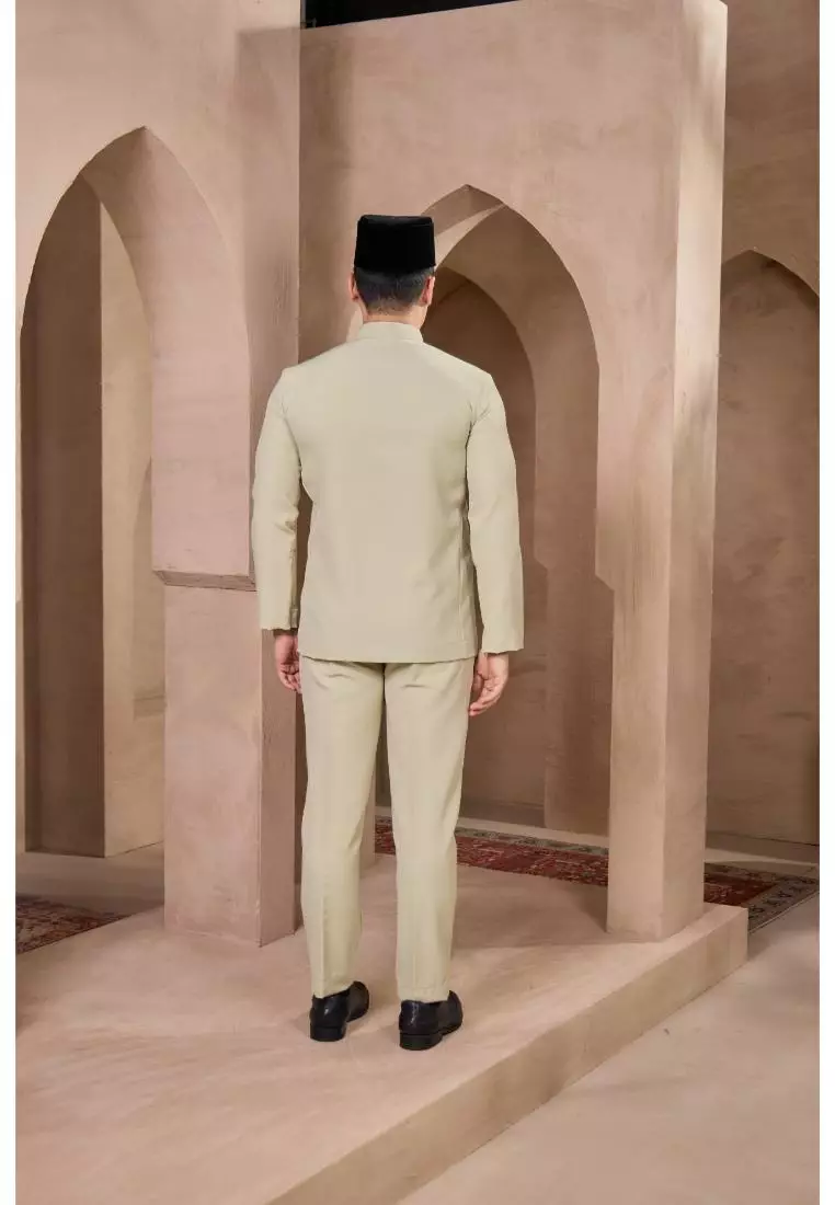 Baju Melayu Mahkota