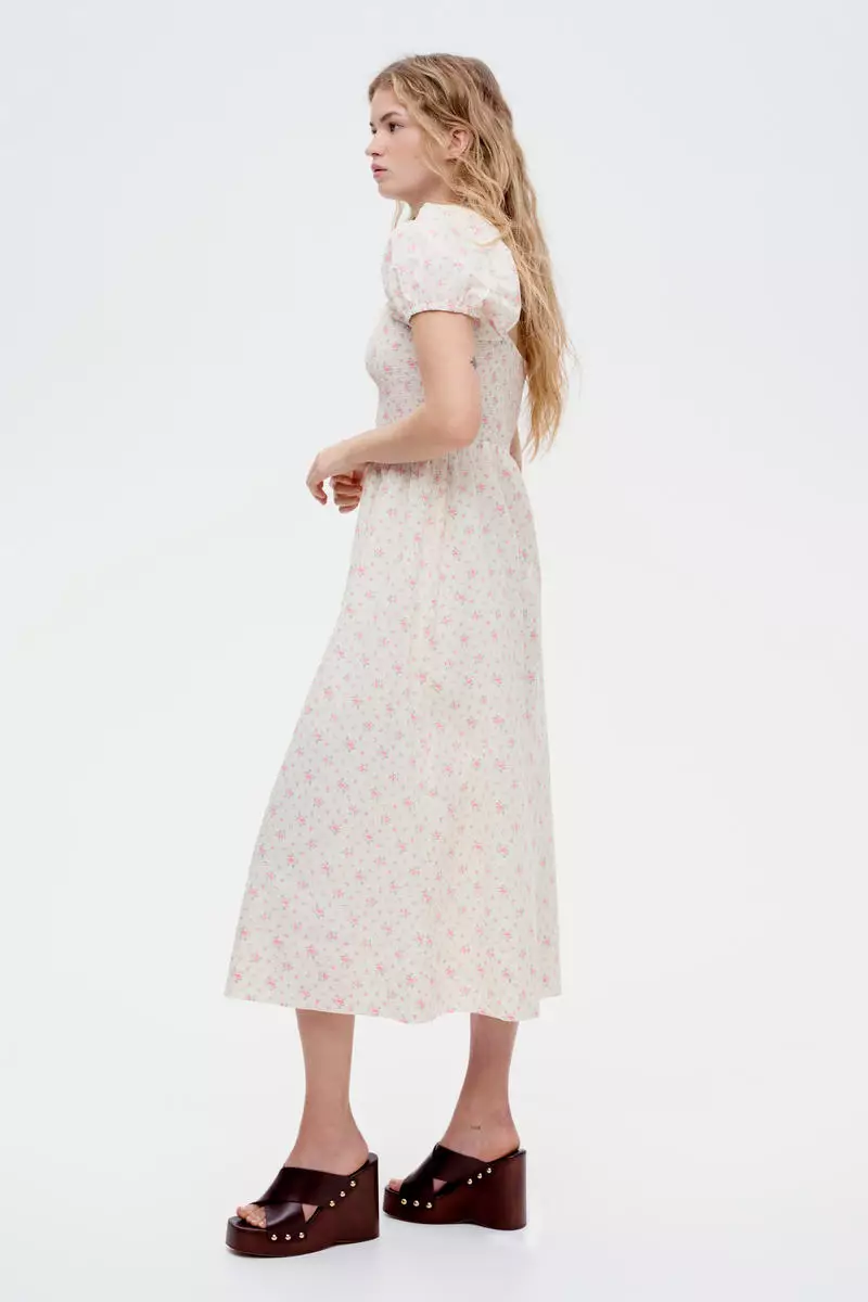 Puff-sleeved cotton dress