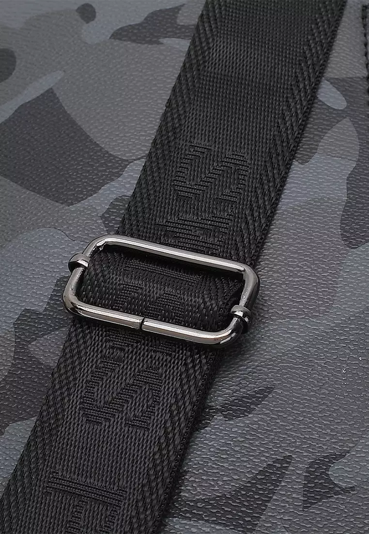 Men's Camouflage Chest Bag / Sling Bag / Crossbody Bag (Tas Dada / Tas Selempang Pria) - Hitam