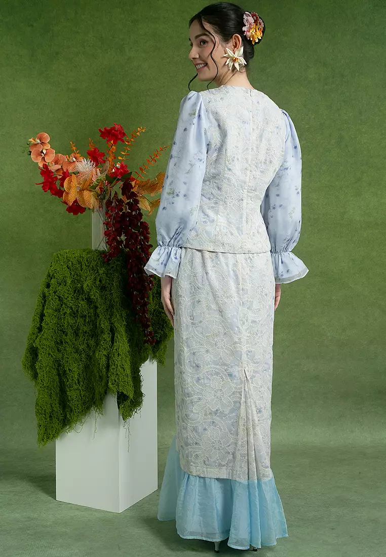 Eliana Embroidered Modern Kurung