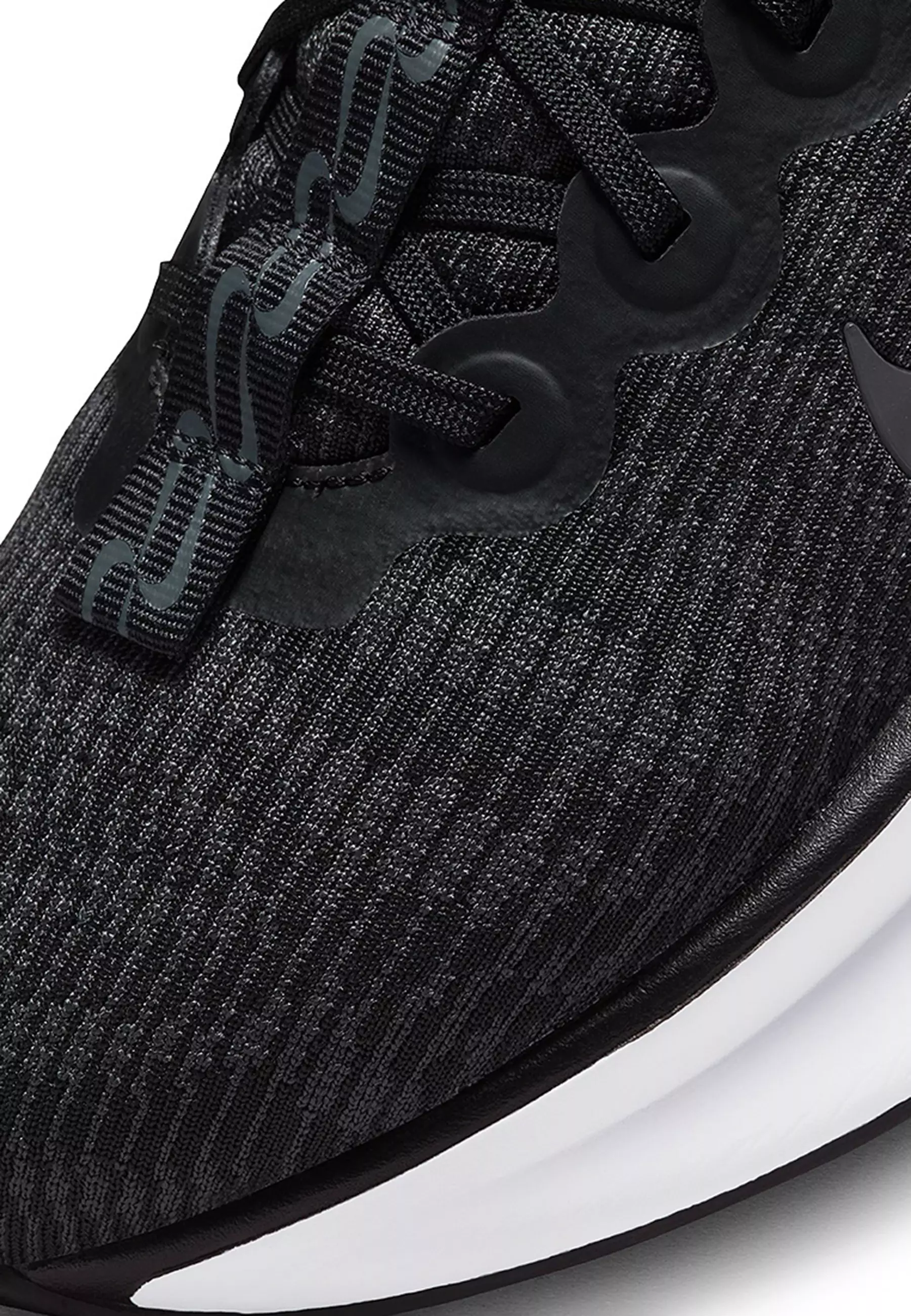 Motiva Walking Shoes