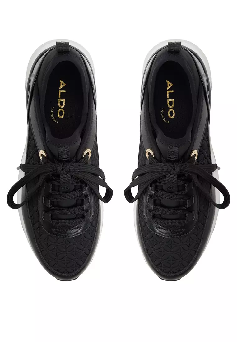 Quiltyn Sneakers