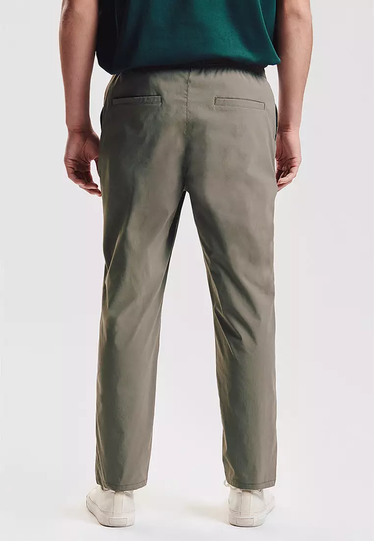 Essentials Lite Move Slim Fit Pants