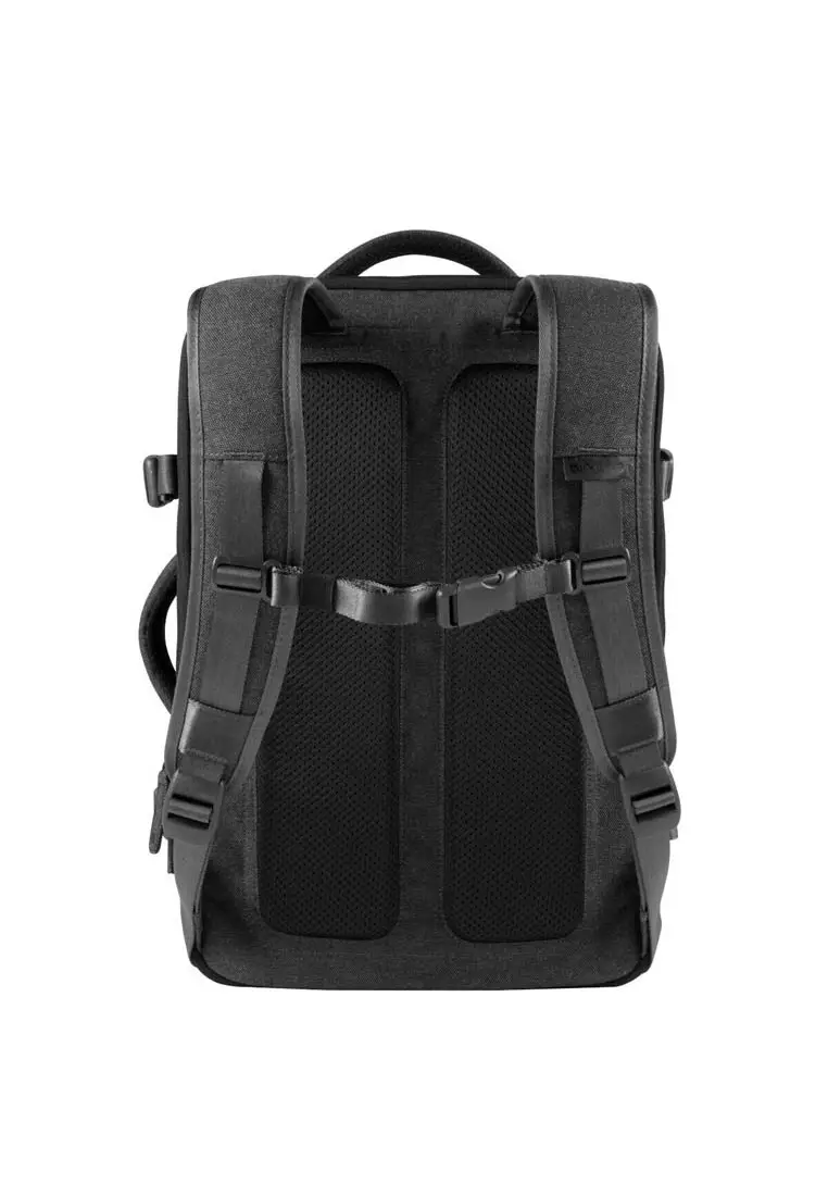 Incase cl90004 top