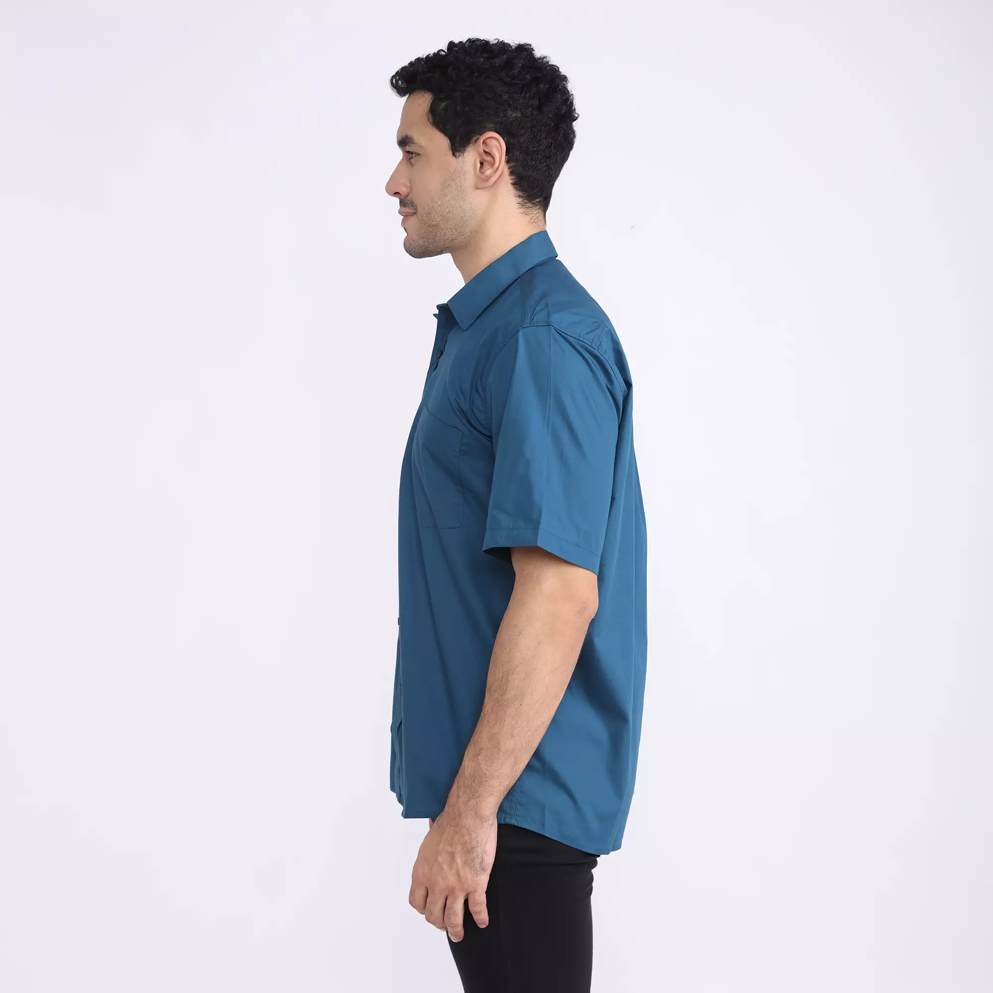 LARUSSO Kemeja Poplin Slim Fit Pria Lengan Pendek - Tosca Blue