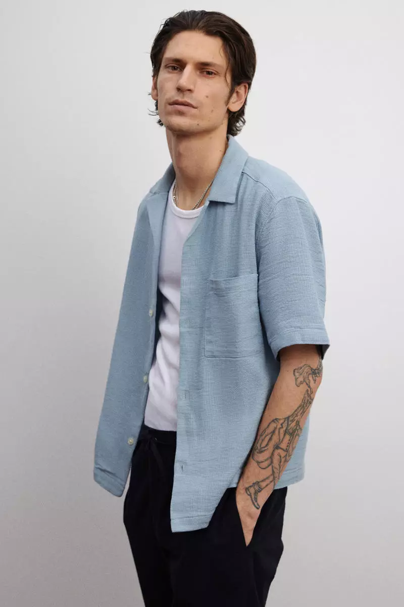 Regular Fit Textured resort shirt