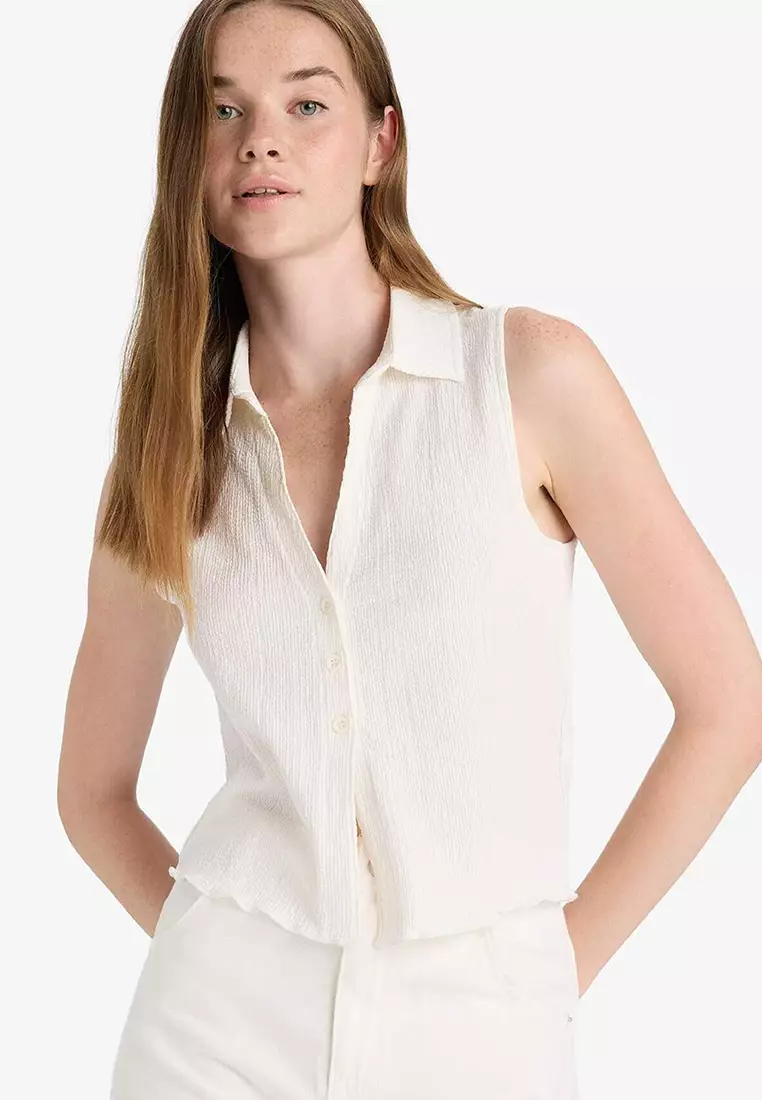 Fitted Shirt Collar Textured Sleeveless White Blouse F1018Ax25Sm