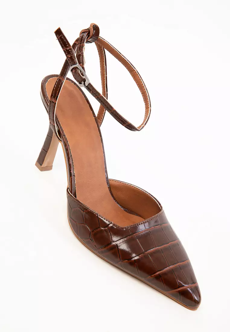 Classic Heeled Shoes