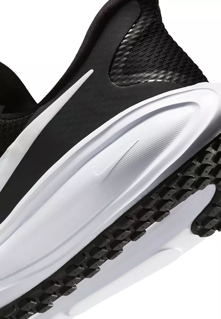 Revolution 8 EasyOn Shoes