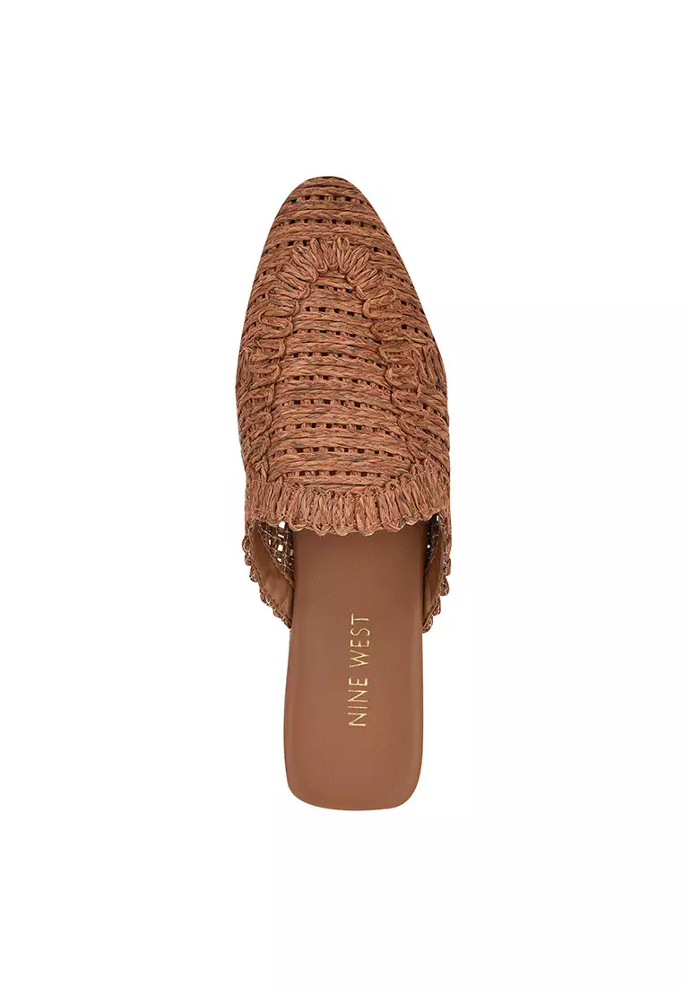 Cleigha2 Closed Flat Sandal Brown