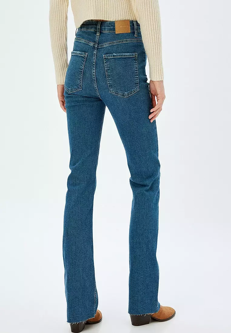 Frayed High Waist Bell-Bottom Jeans - Flare Jeans