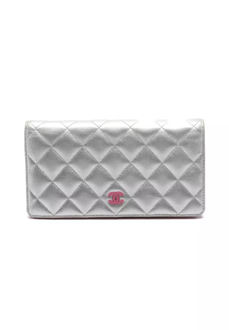 Pre-loved Chanel matelasse Bi-fold Long Wallet leather Silver pink