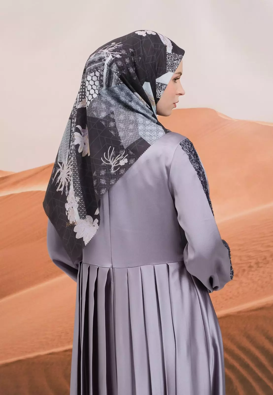 Dilara Printed Scarf | Hijab Segi Empat Motif
