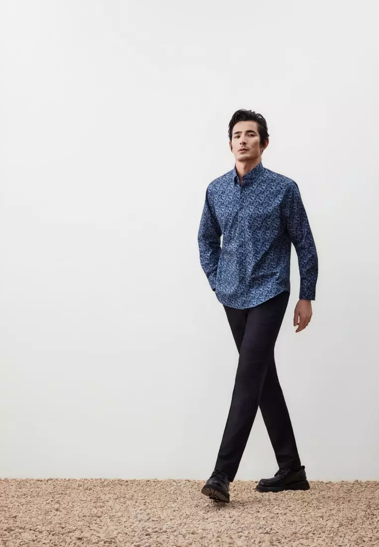 G2000 Wrinkle-Free Horseshoe Digital Print Comfort Fit Twill Casual Shirt