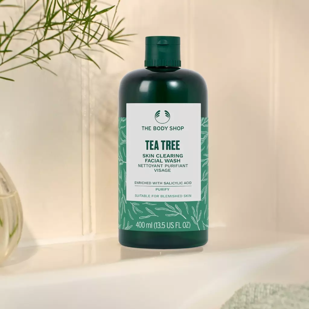 Purifying Moisture with Tea Tree Bundle