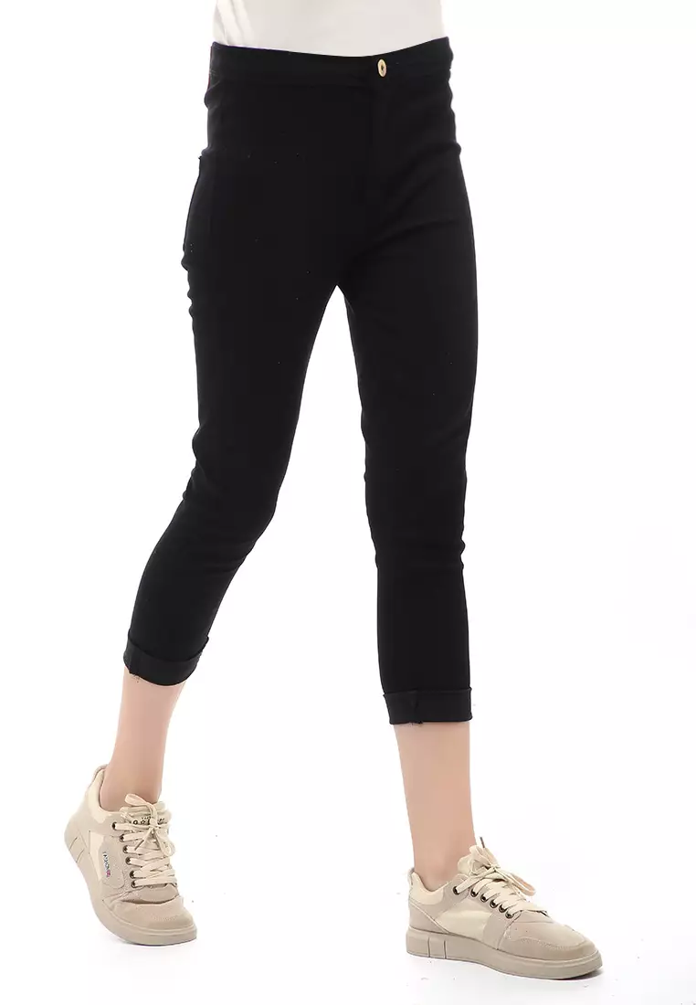 Jeans 7/9 Bawahan Wanita High Waist Design Simple Relaxed Fit - Black
