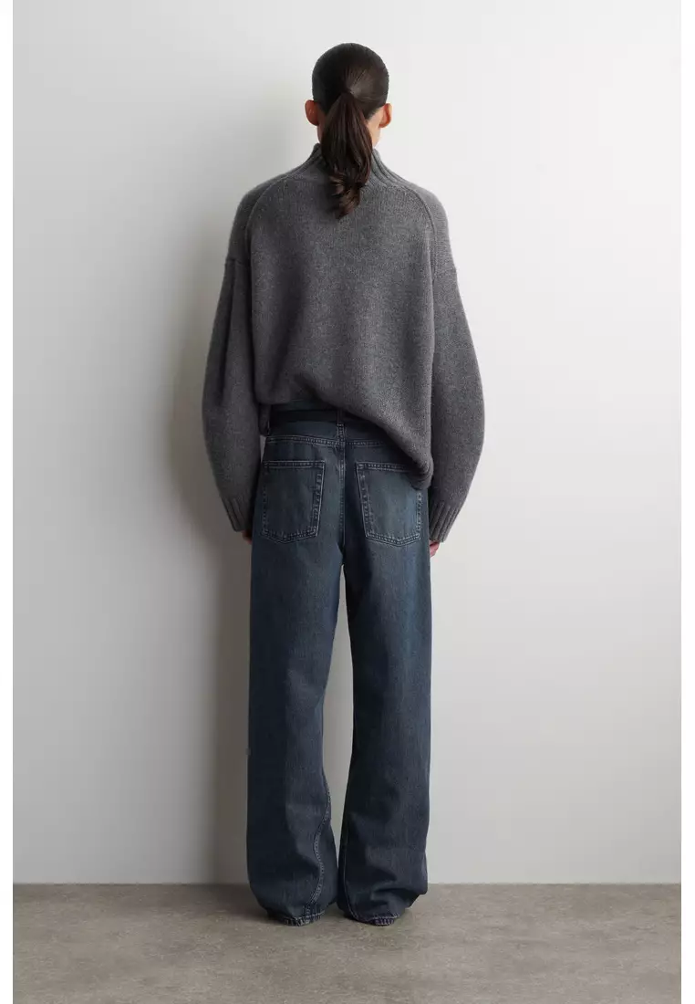 FACADE STRAIGHT-LEG JEANS