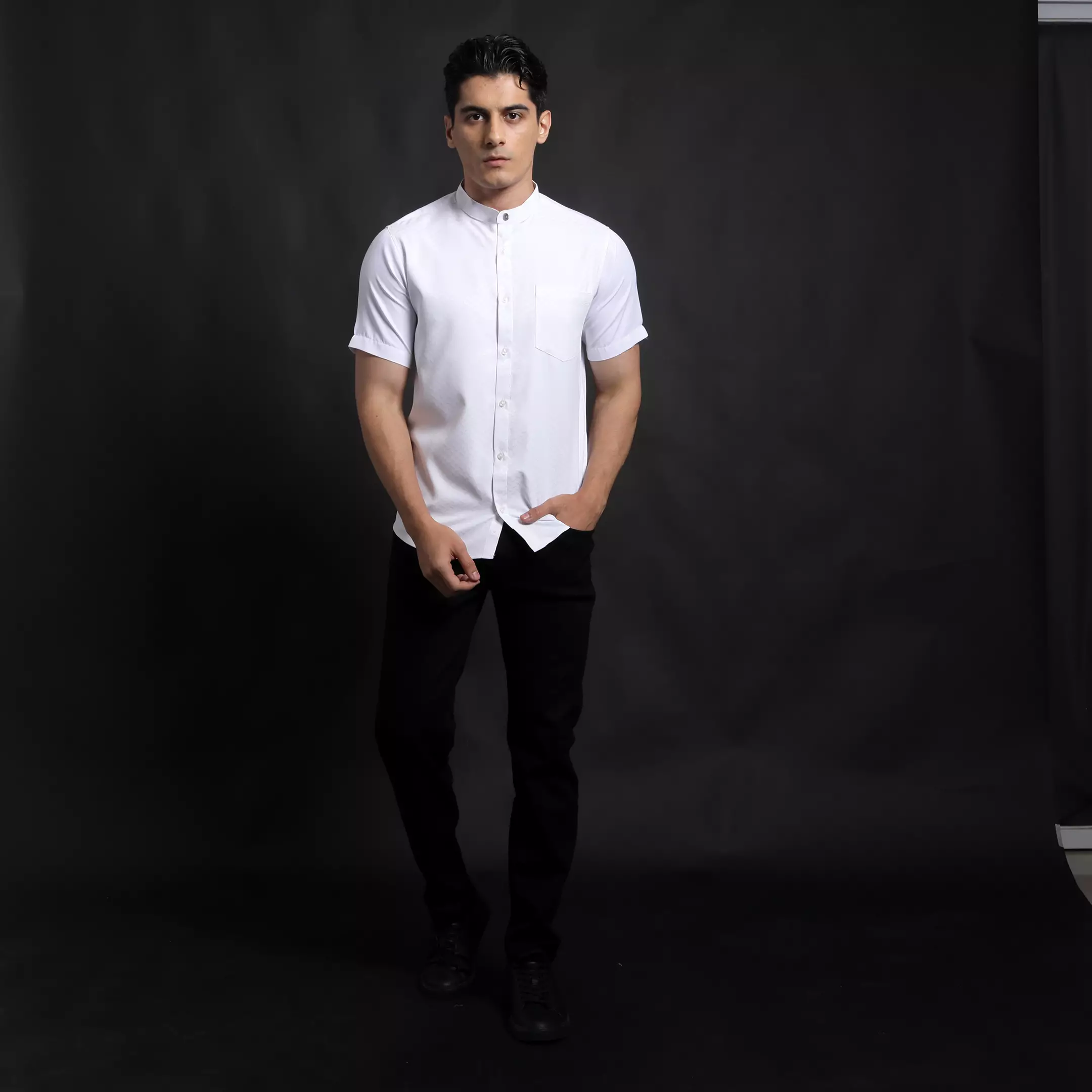 Casella Baju Koko Pria Lengan Pendek Putih Motif Elegan | Baju Koko Putih Lengan Pendek 4996 White