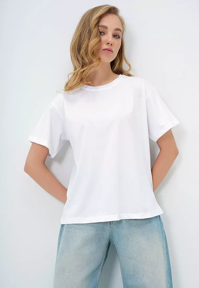 Women's White Crew Neck Basic T-Shirt Alc-X13684