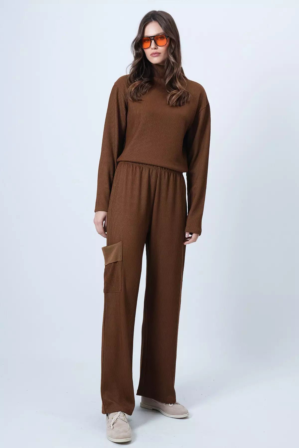 Cinnamon Brown Turtleneck Soft Textured Oversize Blouse And Cargo Pants Set Alc-X14381