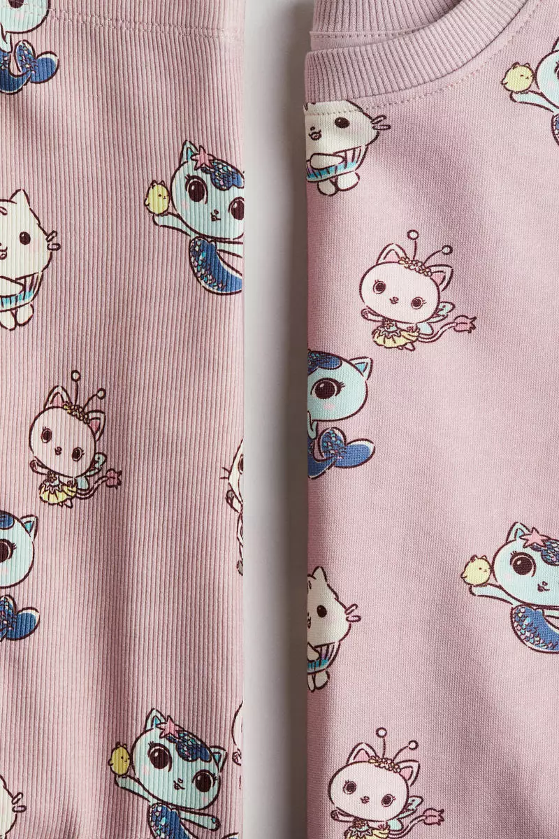 2-piece sweatshirt and leggings set