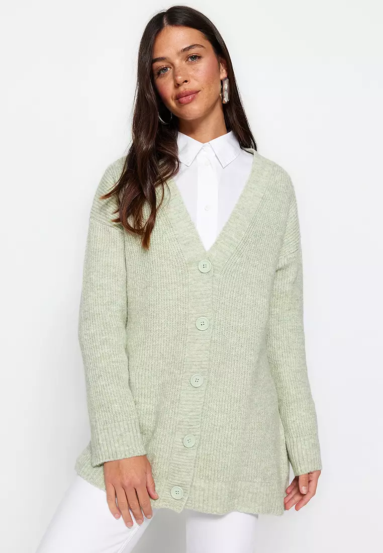 Cardigan neckline online