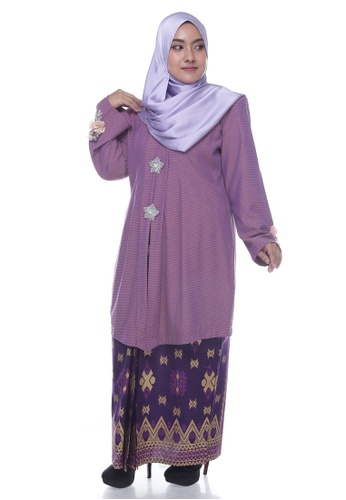 Buy Nayli Plus Size Purple Kebaya Labuh from Nayli in Purple only 299