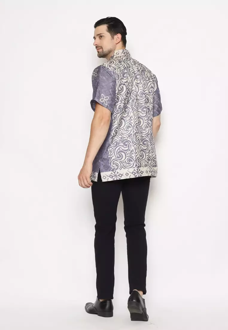 Rinjanie Batik - Kemeja Batik Pria - Awan Bersahaja - Outfit Batik Pria - Batik Modern - Batik Cap - KTPK-AS 