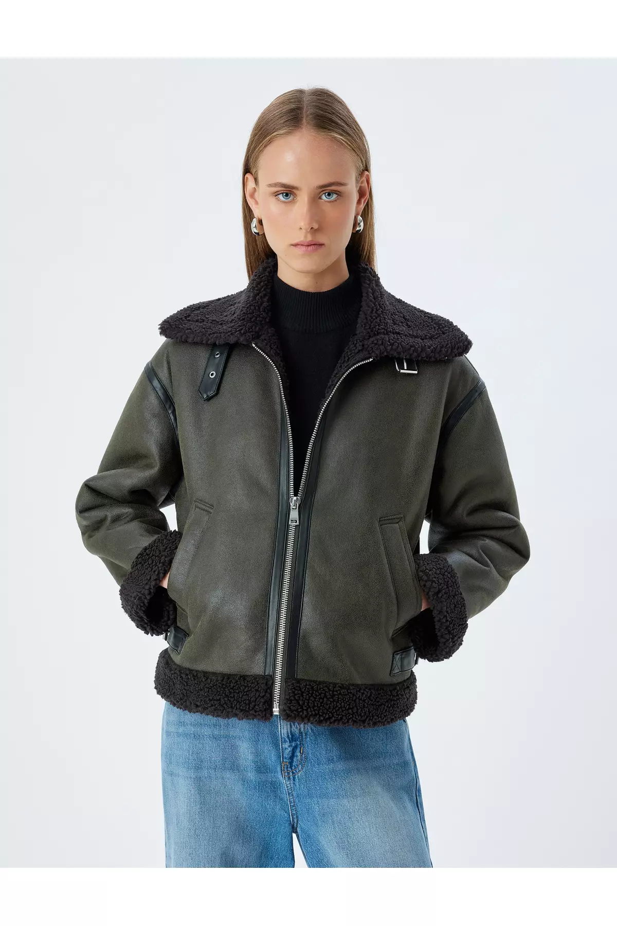 仿皮短款寬鬆騎士褸配仿毛絨內襯口袋