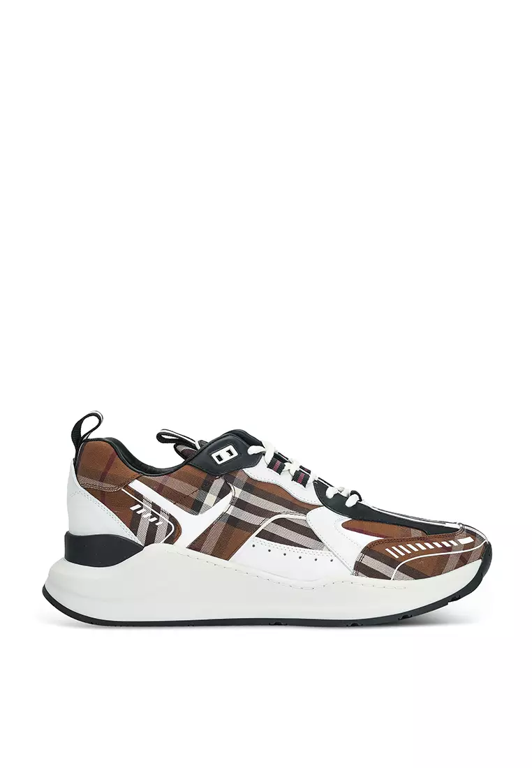 Buy BURBERRY TNR Sean Sneakers bb 2024 Online ZALORA Singapore