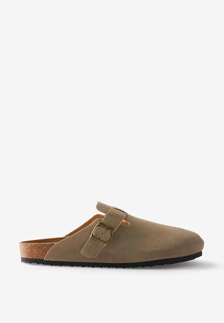 Closed Toe Buckle Slides