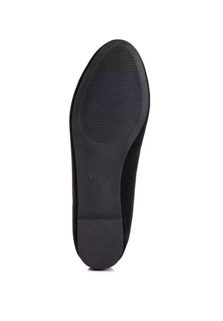 Balerina Datar Kasual Hitam