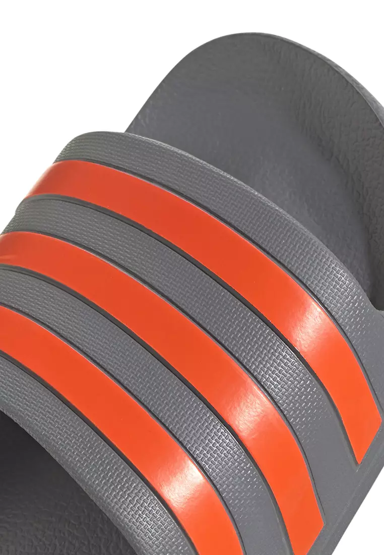 Adilette Aqua Slides