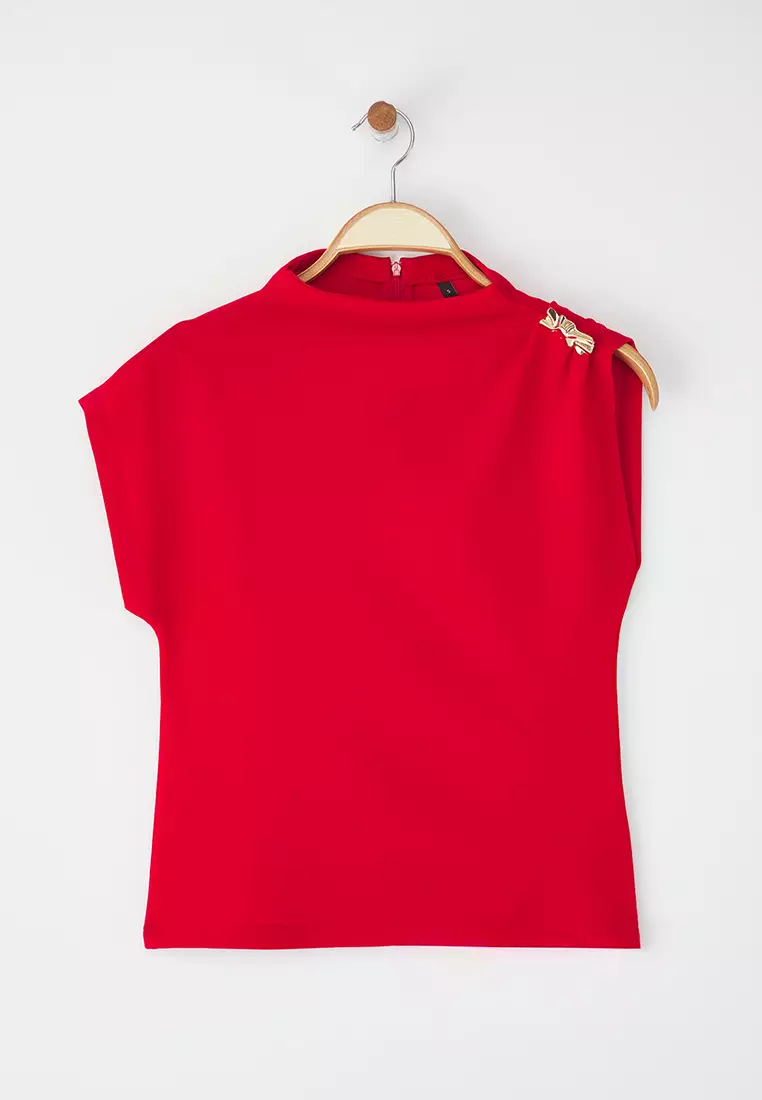 Red Fitted/Fits the Body Accessory Detail Draped Flexible Knitted Blouse TWOSS25BZ00044