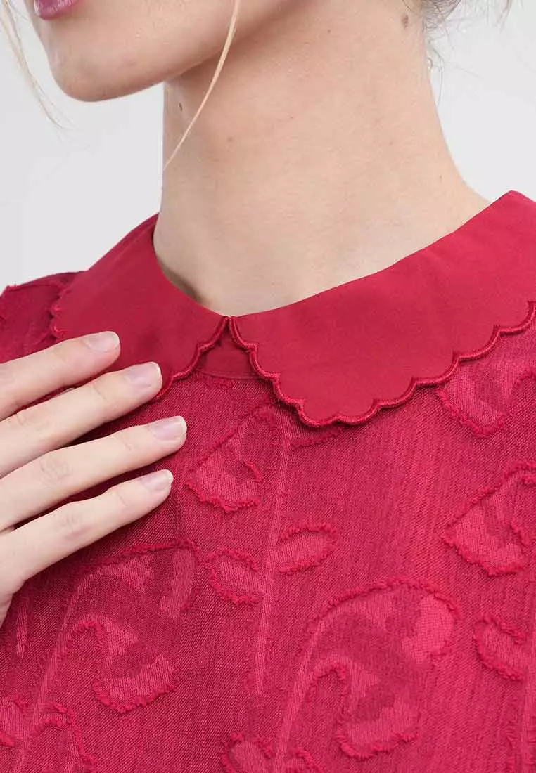 Clara Sleeveless Scalloped Collar Blouse