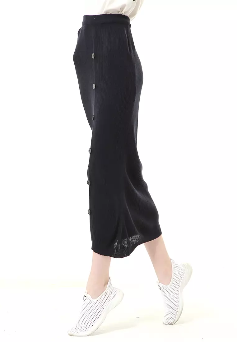 Deliana Rok Rajut Kancing Bawahan Wanita Premium Quality - Hitam
